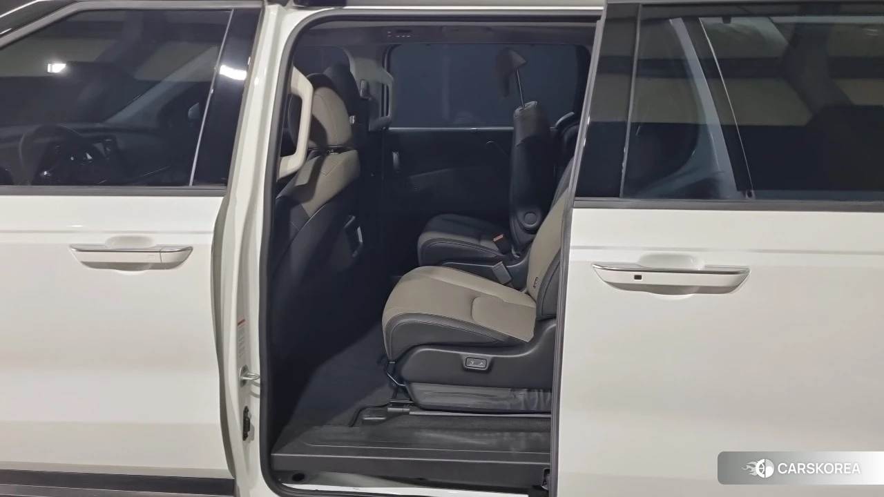 Kia The New Carnival 4th Generation id 4432579 из Кореи 18