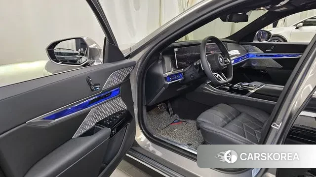 BMW i7 (G70) id 2904924 из Кореи 20