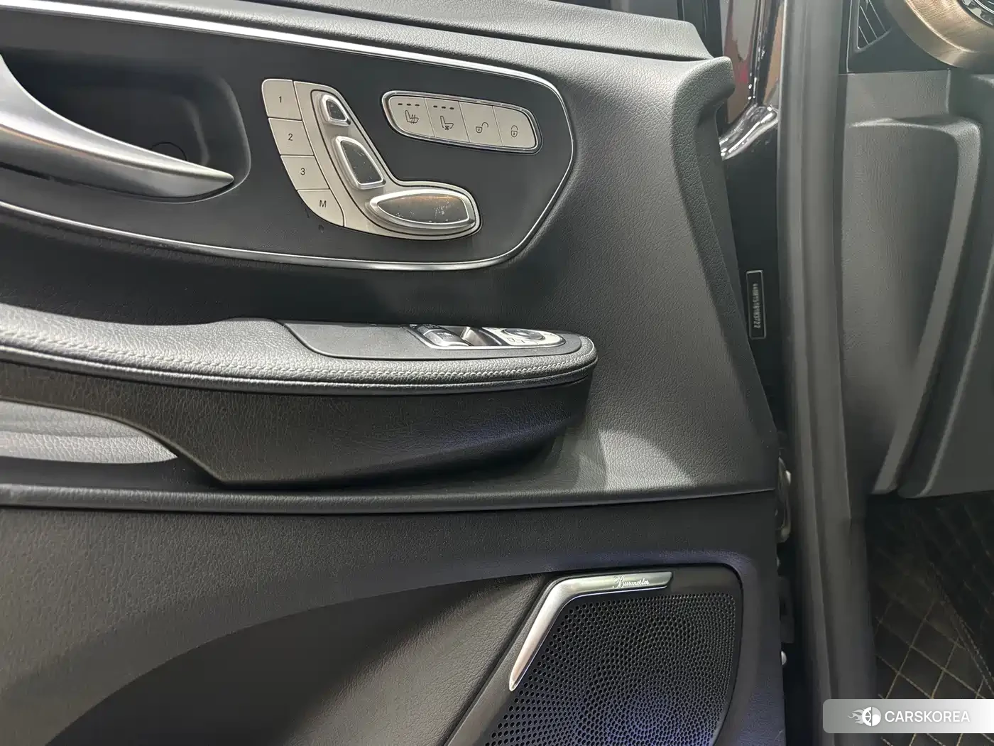 Mercedes-Benz V-Class id 4600787 из Китая 11