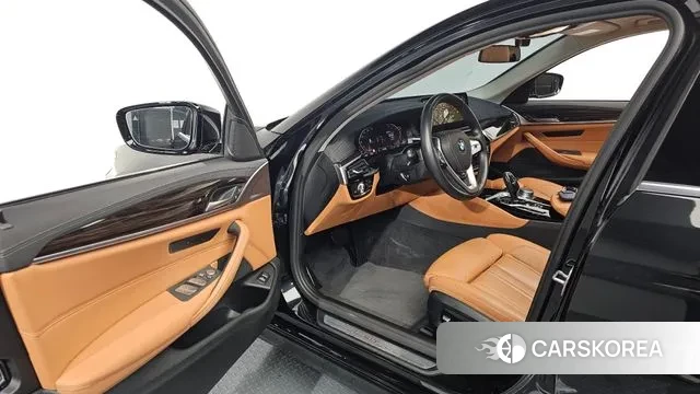 BMW 5 Series (G30) id 3350120 из Кореи 20