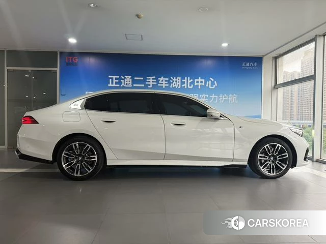 BMW 5 series id 4290160 из Китая 27