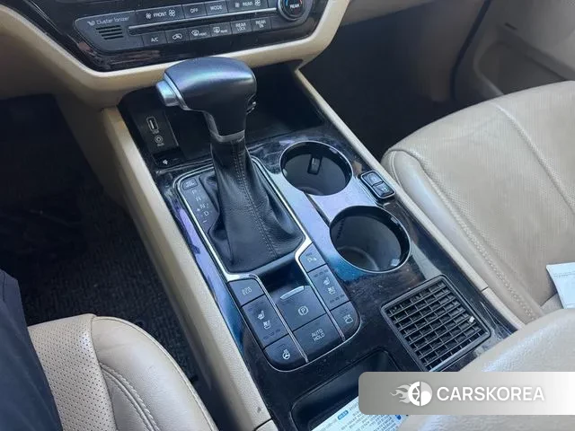 Kia The New Carnival id 3547344 из Кореи 15