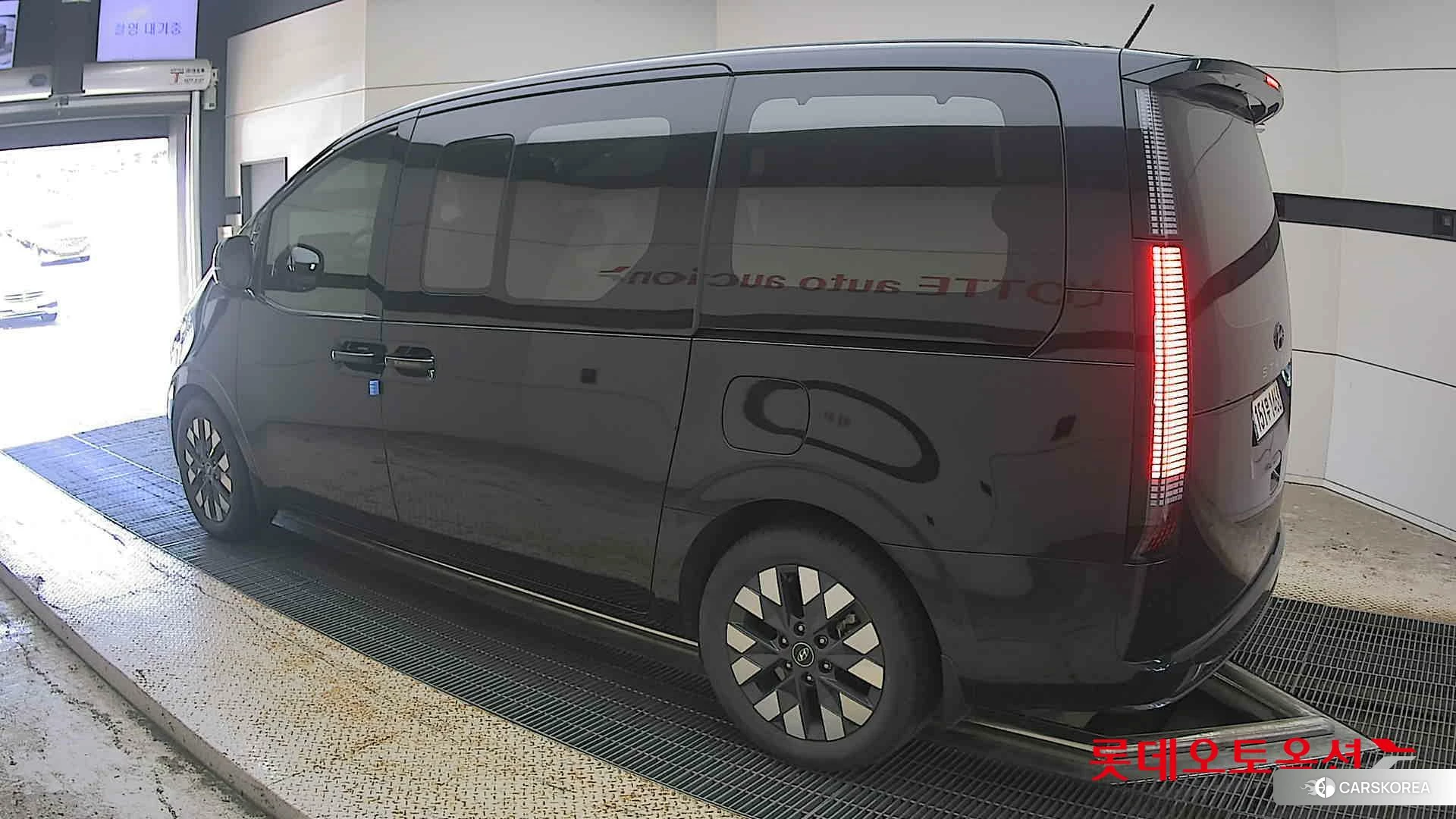 Hyundai Staria Lounge id 4902396 из Кореи 36
