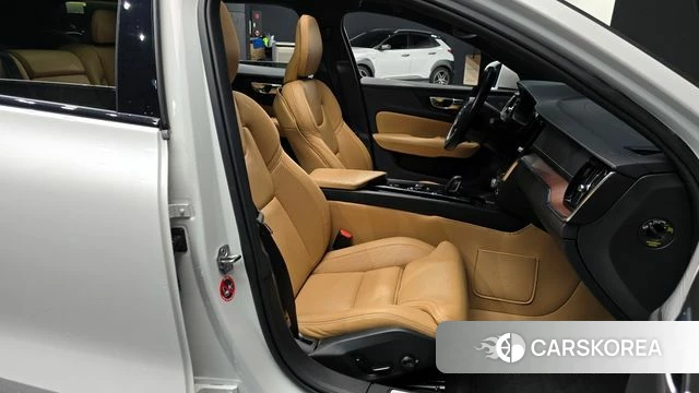 Volvo V60 Cross-Country 2nd Generation id 3885047 из Кореи 20