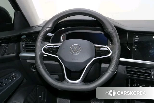 Volkswagen Passat id 4258631 из Китая 20
