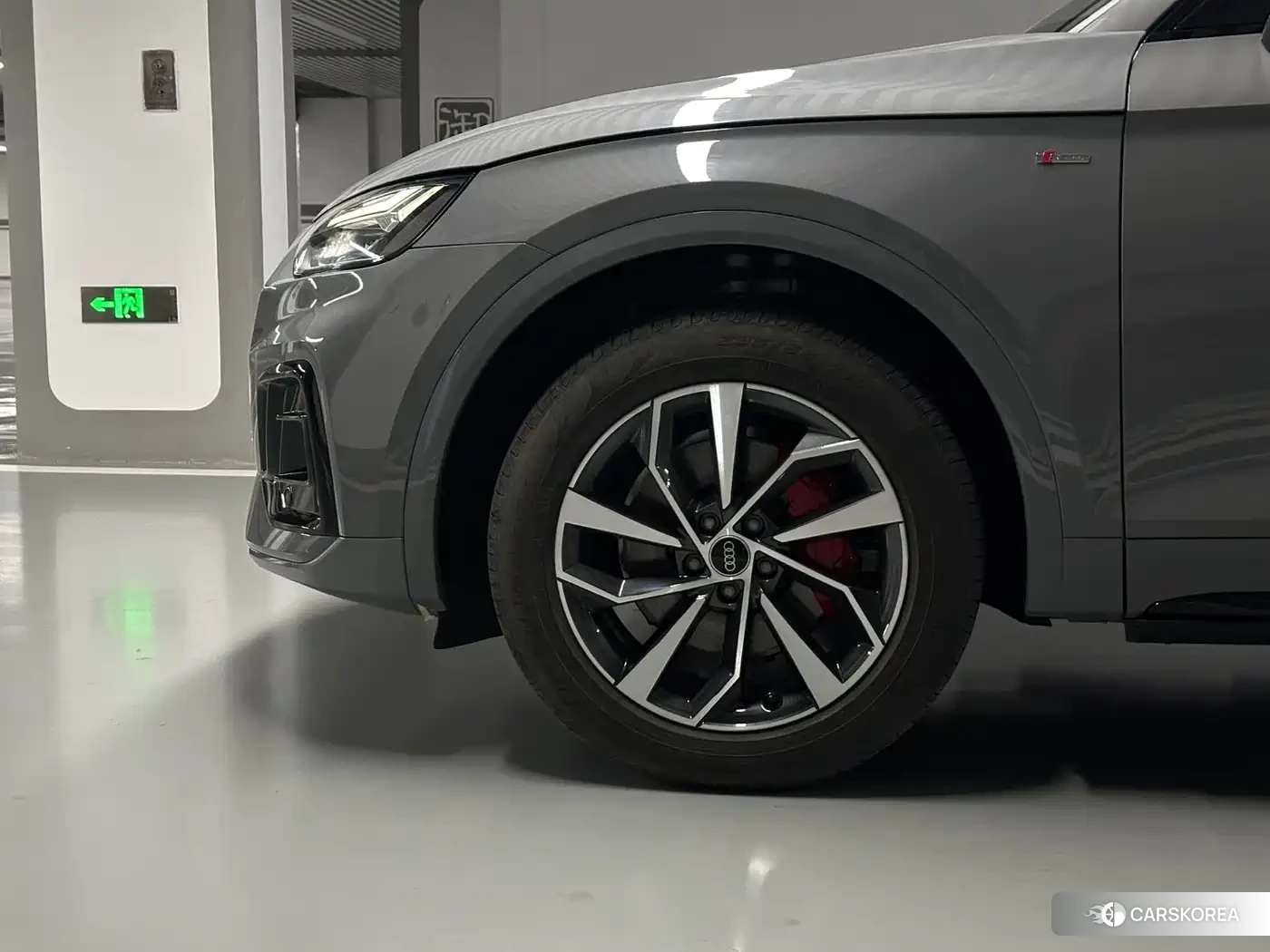Audi Q5L id 4589484 из Китая 29