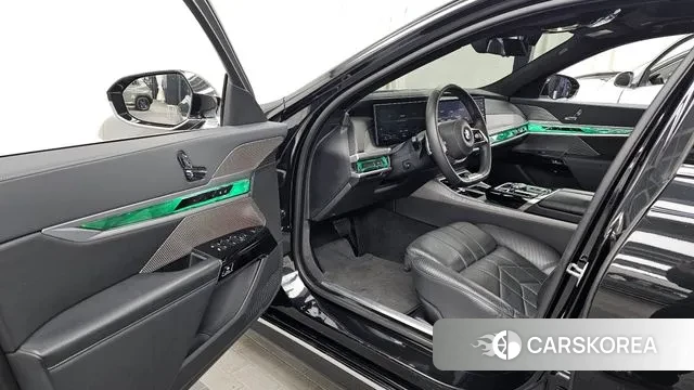 BMW 7 Series (G70) id 3590964 из Кореи 20