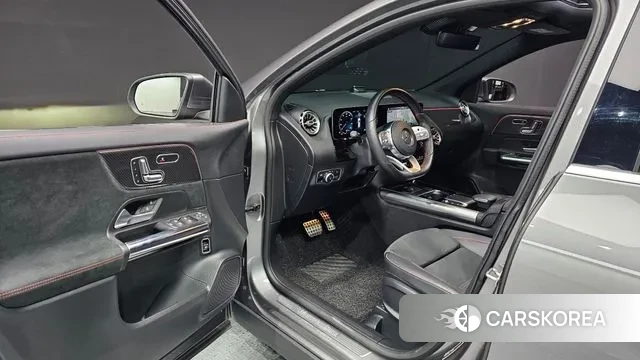 Mercedes-Benz GLA - Class H247 id 3535493 из Кореи 20