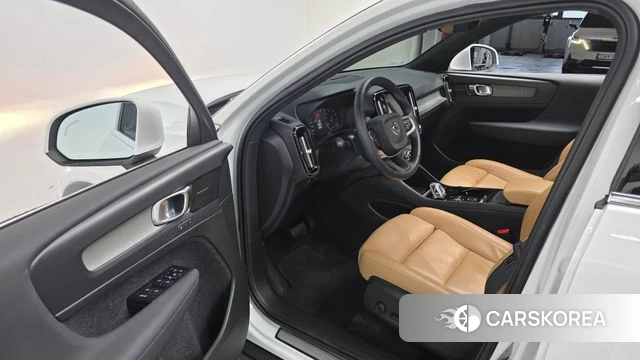 Volvo XC40 id 4303841 из Кореи 33