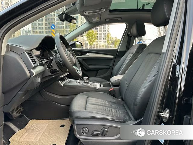 Audi Q5L id 4236312 из Китая 25
