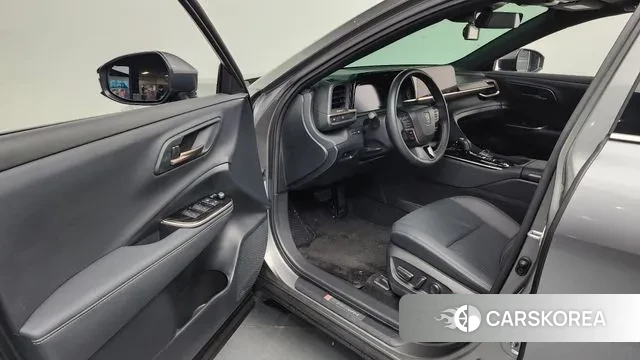 Toyota Crown Crossover id 3388360 из Кореи 20