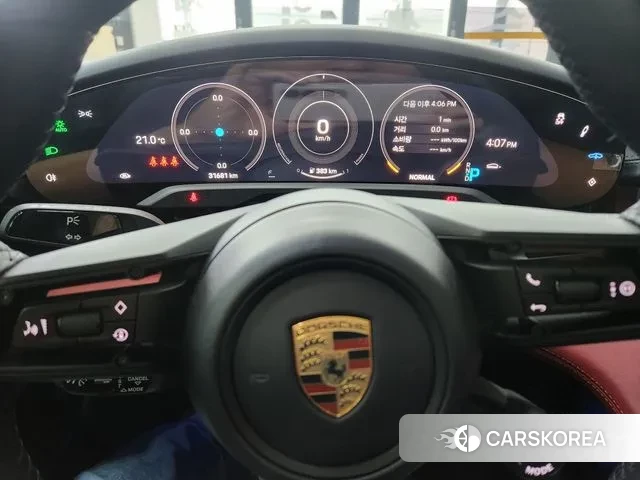 Porsche Taycan id 3273557 из Кореи 20