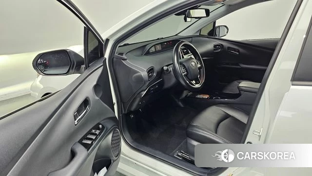 Toyota Prius 4th Generation id 4489080 из Кореи 32