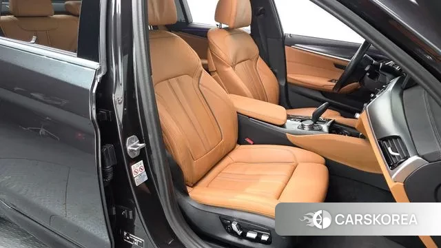 BMW 5 Series (G30) id 3654524 из Кореи 20