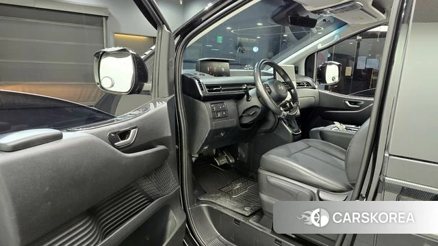 Hyundai Staria id 4279757 из Кореи 20
