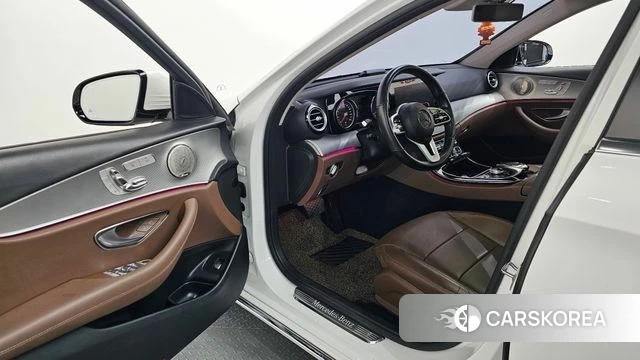 Mercedes-Benz E-Class W213 id 4483147 из Кореи 32