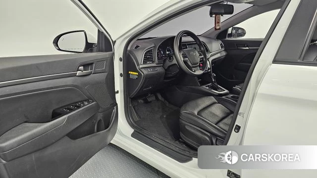 Hyundai Avante AD id 4755379 из Кореи 20