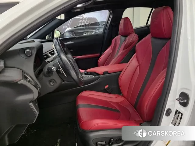 Lexus UX250h id 3522528 из Кореи 17