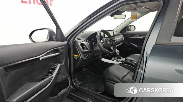 Kia Seltos id 4759698 из Кореи 19