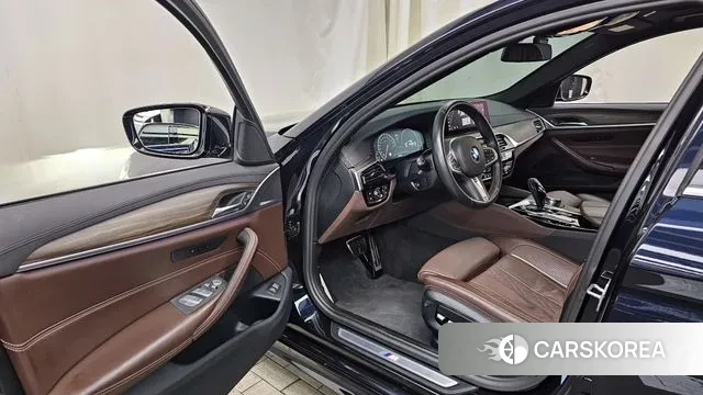 BMW 5 Series (G30) id 3646928 из Кореи 20