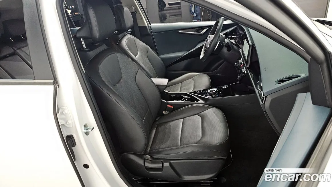 Kia Di Ol Nu Niro id 2042292 из Кореи 20