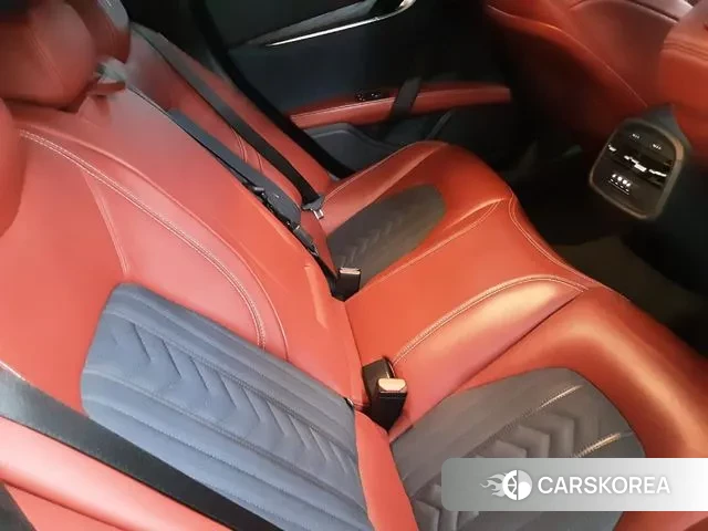 Maserati Ghibli id 2971213 из Кореи 19