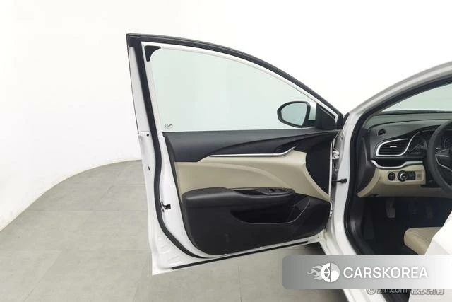 Buick Yinglang id 3837276 из Китая 24