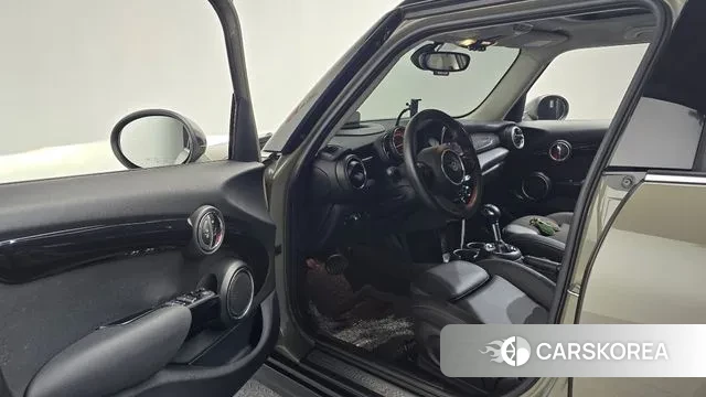 Mini Cooper S id 3713780 из Кореи 20