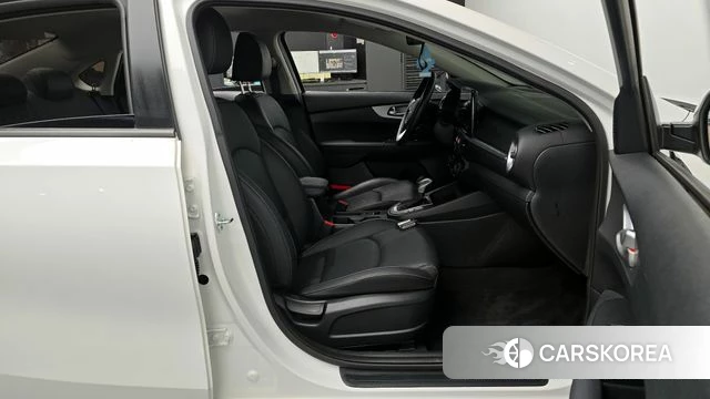 Kia The New K3 2nd generation id 4355702 из Кореи 33