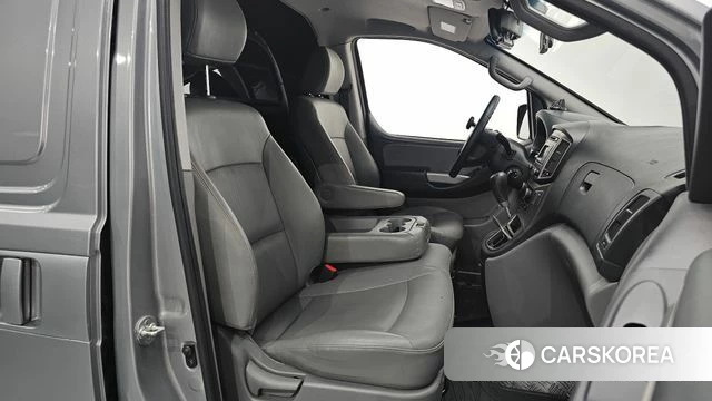 Hyundai The New Grand Starex id 4632747 из Кореи 30