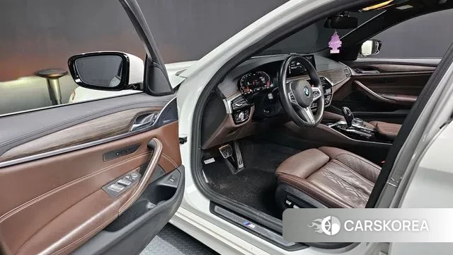 BMW 5 Series (G30) id 3045032 из Кореи 20