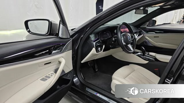 BMW 5 Series (G30) id 4500495 из Кореи 32