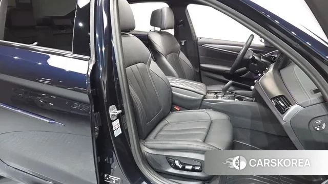 BMW 5 Series (G30) id 3388920 из Кореи 20