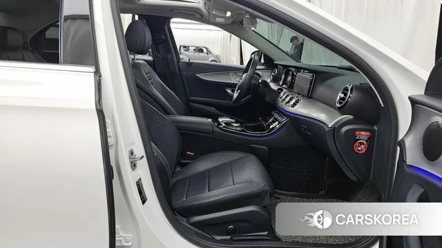 Mercedes-Benz E-Class W213 id 4180355 из Кореи 20