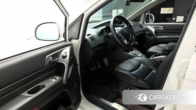 Ssangyong Korando Turismo id 4363205 из Кореи 32