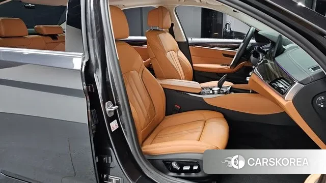 BMW 5 Series (G30) id 3059530 из Кореи 20