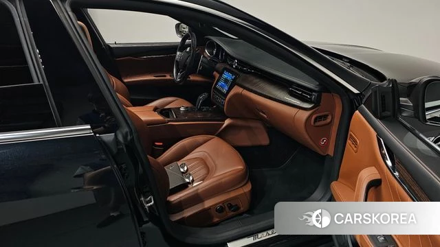Maserati Quattroporte id 4698005 из Кореи 35