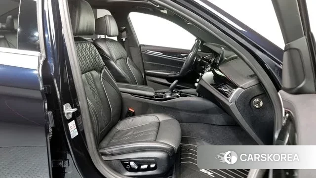 BMW 5 Series (G30) id 2977132 из Кореи 20