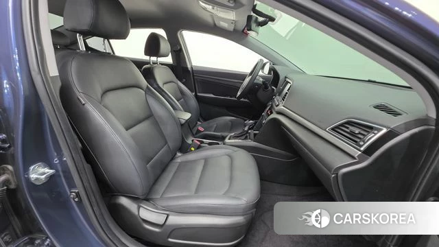 Hyundai Avante AD id 4197239 из Кореи 20