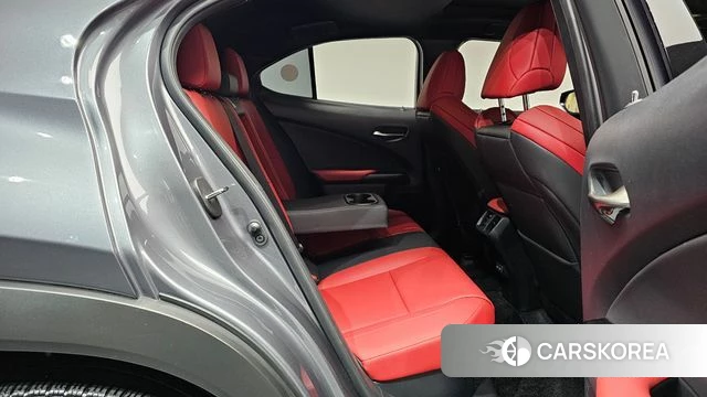 Lexus UX250h id 4362105 из Кореи 34