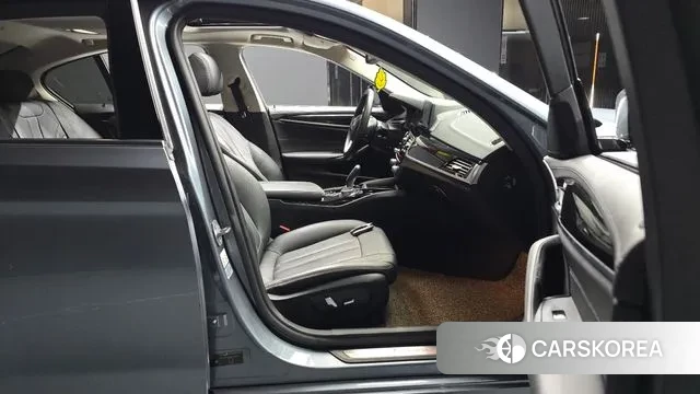 BMW 5 Series (G30) id 3024308 из Кореи 20