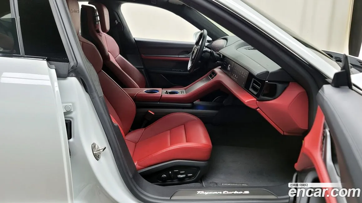 Porsche Taycan id 1557638 из Кореи 20