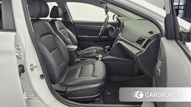 Hyundai Avante AD id 3024611 из Кореи 20