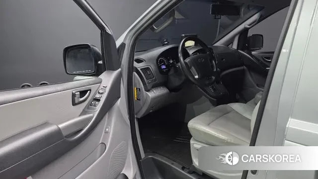 Hyundai The New Grand Starex id 3484926 из Кореи 20