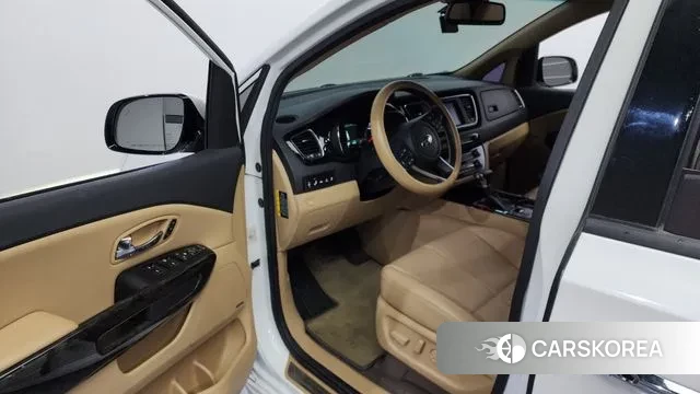 Kia The New Carnival id 3748354 из Кореи 20