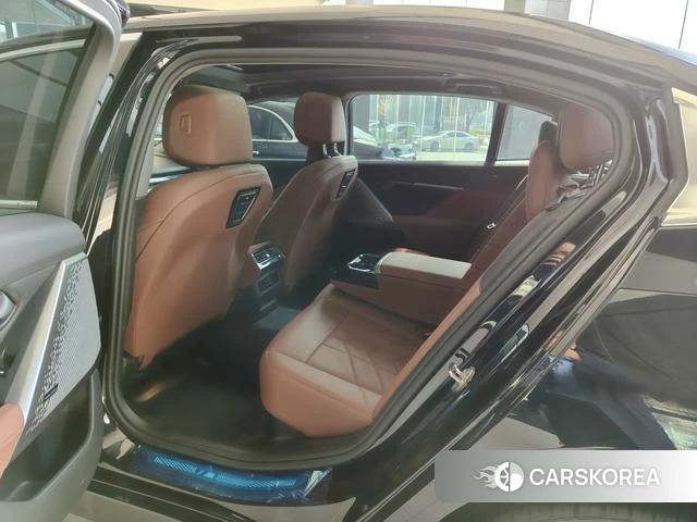 BMW 5 series id 4271289 из Китая 20