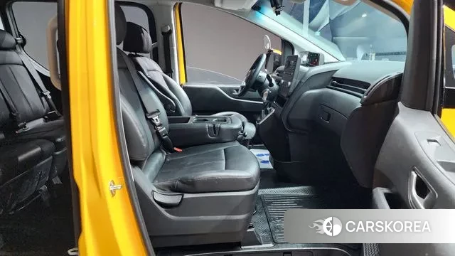 Hyundai Staria id 3776679 из Кореи 20