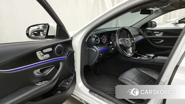 Mercedes-Benz E-Class W213 id 3515363 из Кореи 20