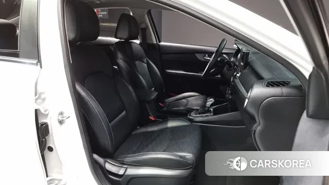 Kia Come New K3 id 3039438 из Кореи 20