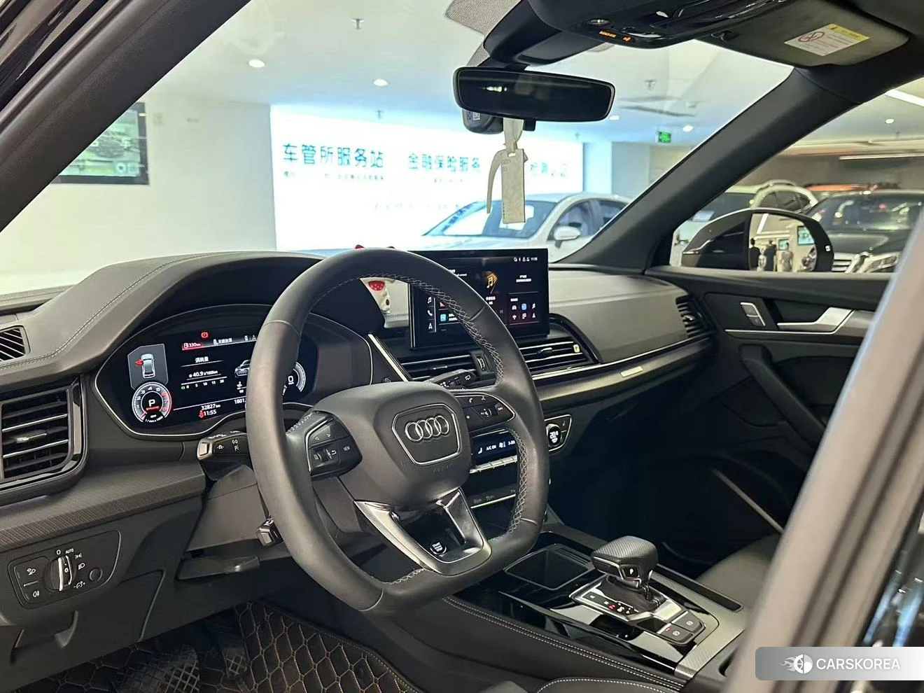 Audi Q5L id 4426527 из Китая 21